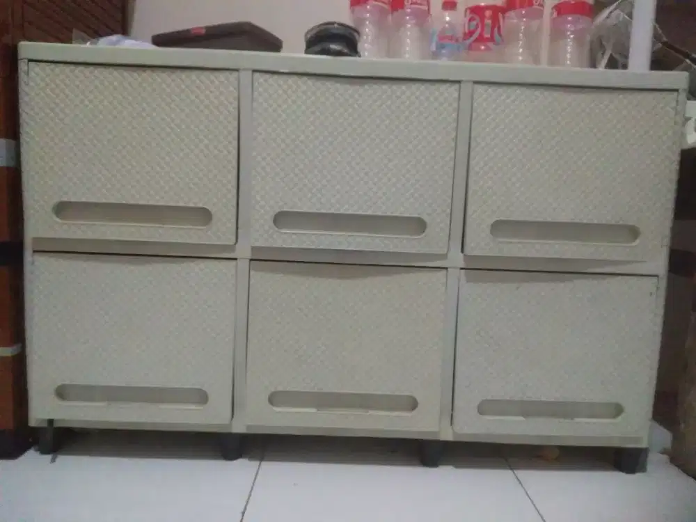 dijual lemari bongkar pasang 2 susun