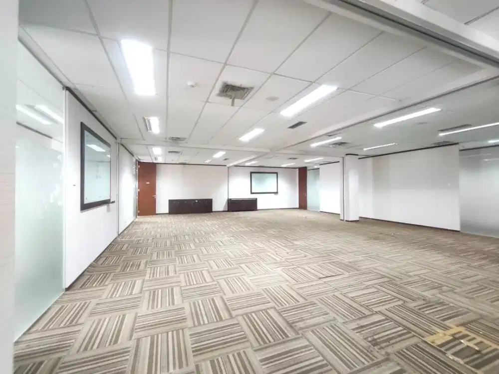 Disewakan Office Space / Kantor 909m2 Lokasi Strategis di Jakarta Pusat Dekat Monas, Harmoni, Thamrin