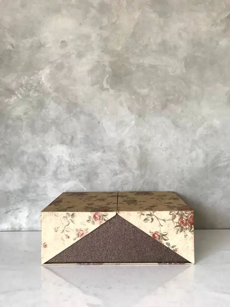 Rose Hardbox  | Hardbox Kotak