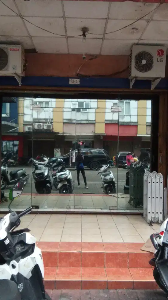 Jasa pasang kaca film Kantor/Rumah/Ruko/Gedung
