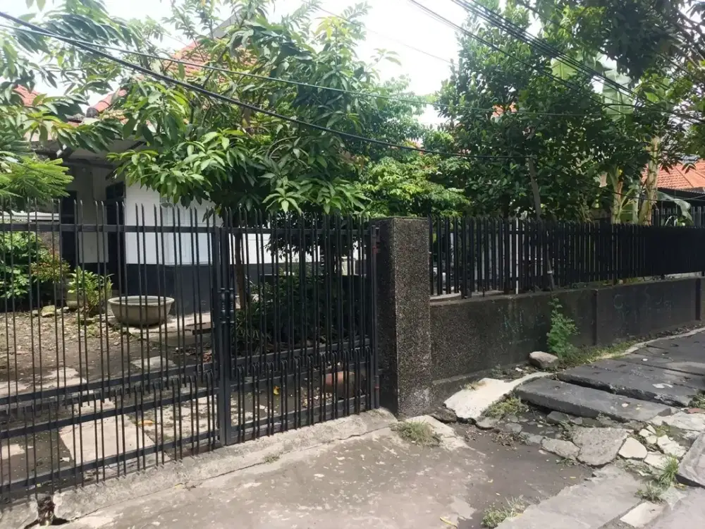 dijual rumah di joyoboyo (KT)
