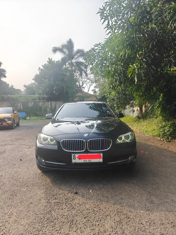 BMW 523i F10 2010 Sunroof