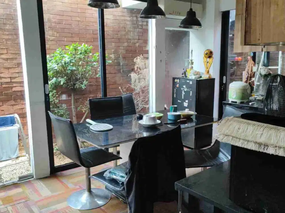 Rumah dan kosan di pondok pinang Jakarta selatan