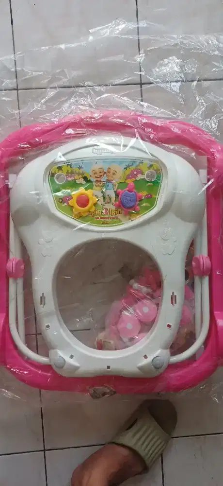 Baby walker upin ipin