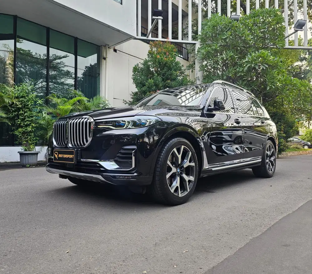 (ODO: 10rb) DP: 0 BMW X7 Opulence 2021 low km individual M Sport