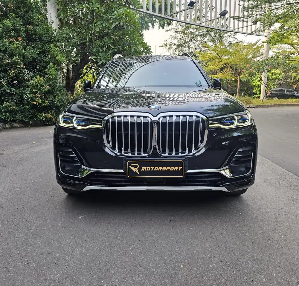 (ODO: 10rb) DP: 0 BMW X7 Opulence 2021 low km individual M Sport