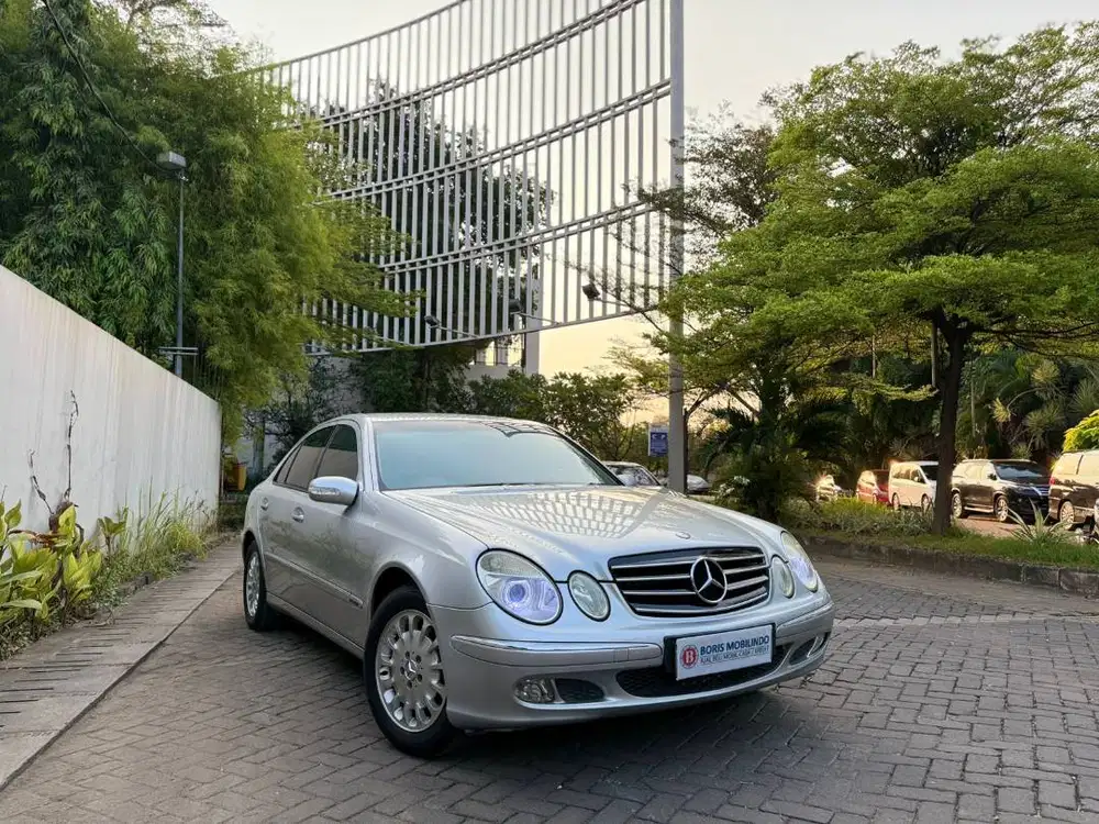 Merc Benz W211 E240 2004 Silver Automatic AT 2005 Mercedesz E260 2007