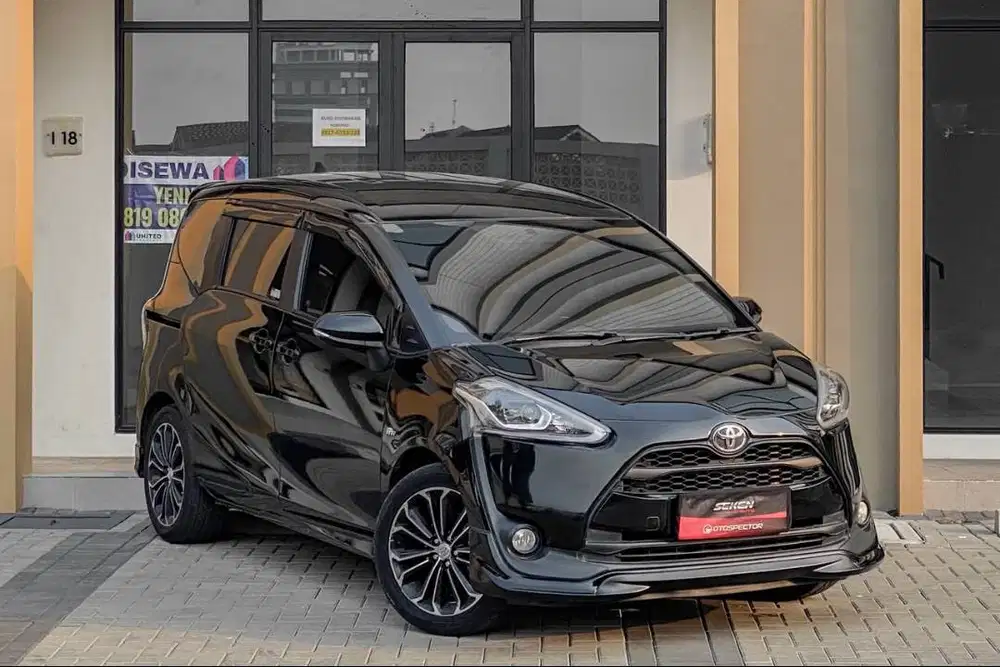 Toyota Sienta 1.5Q 1.5 Q CVT Matic 2016 Hitam Metalik.