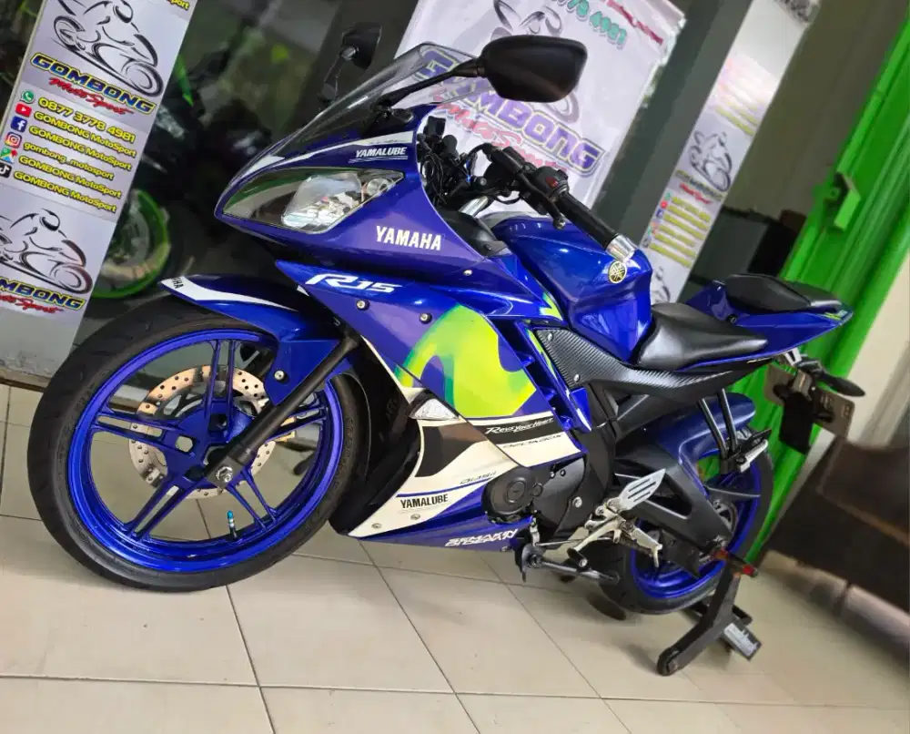 YAMAHA R15 V2 MOVIESTAR 2016