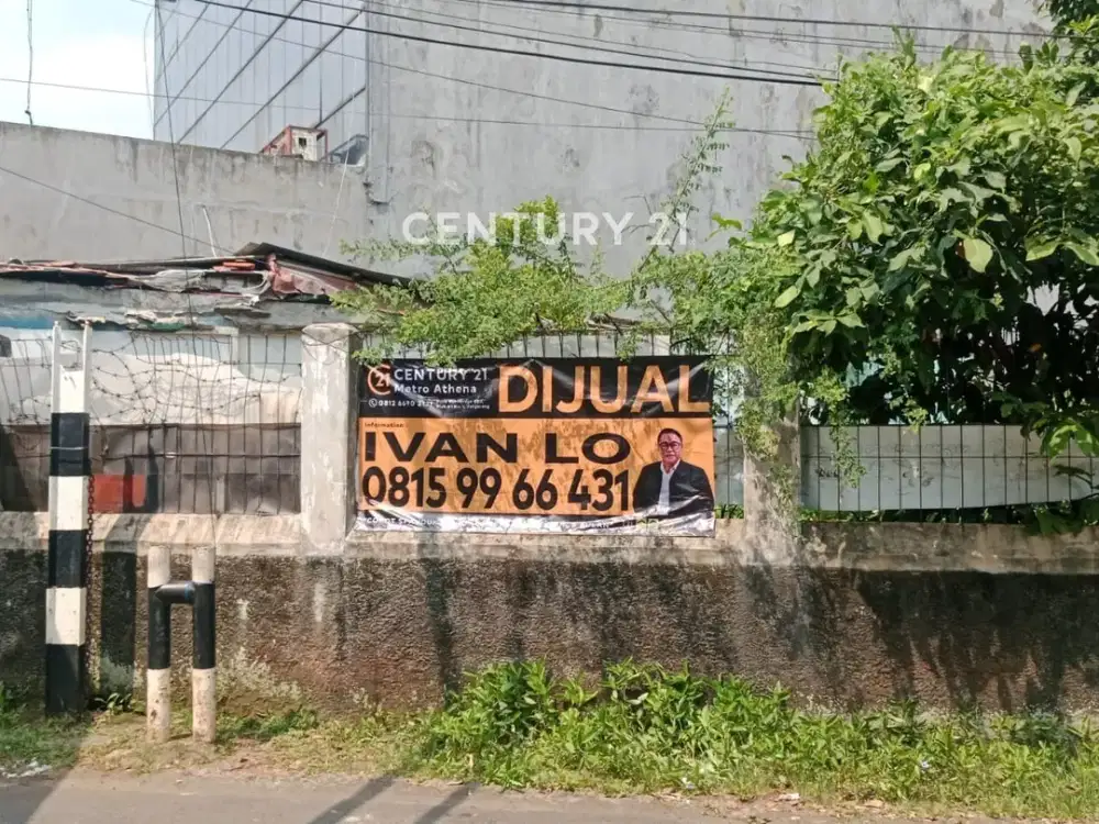 KAVLING HOOK STRATEGIS DI PETUKANGAN SELATAN