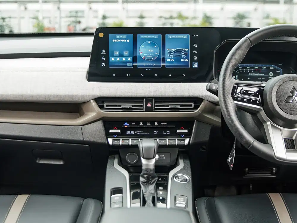 DP ringan Mitsubishi XForce ultimate  2024