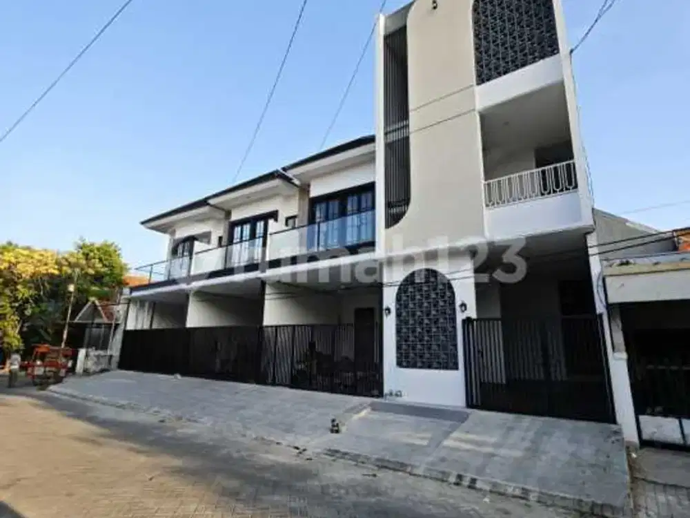 Rumah Tengah Kota Dekat Royal Plaza Jual Murah