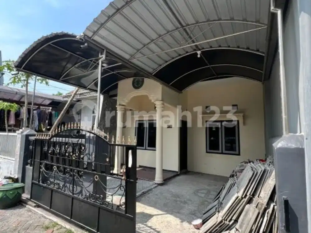 Rumah SHM Luas Dekat Kampus Upn dan Merr
