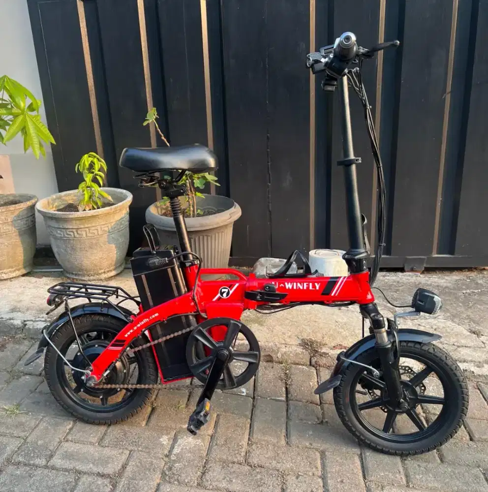 Dijual BU sepedah lipat listrik U_winfly LB1 warna merah