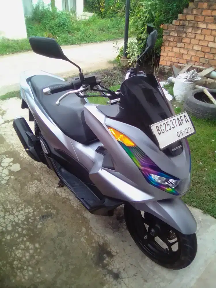 Honda PCX' 160 Keyless Matte Silver Lkp