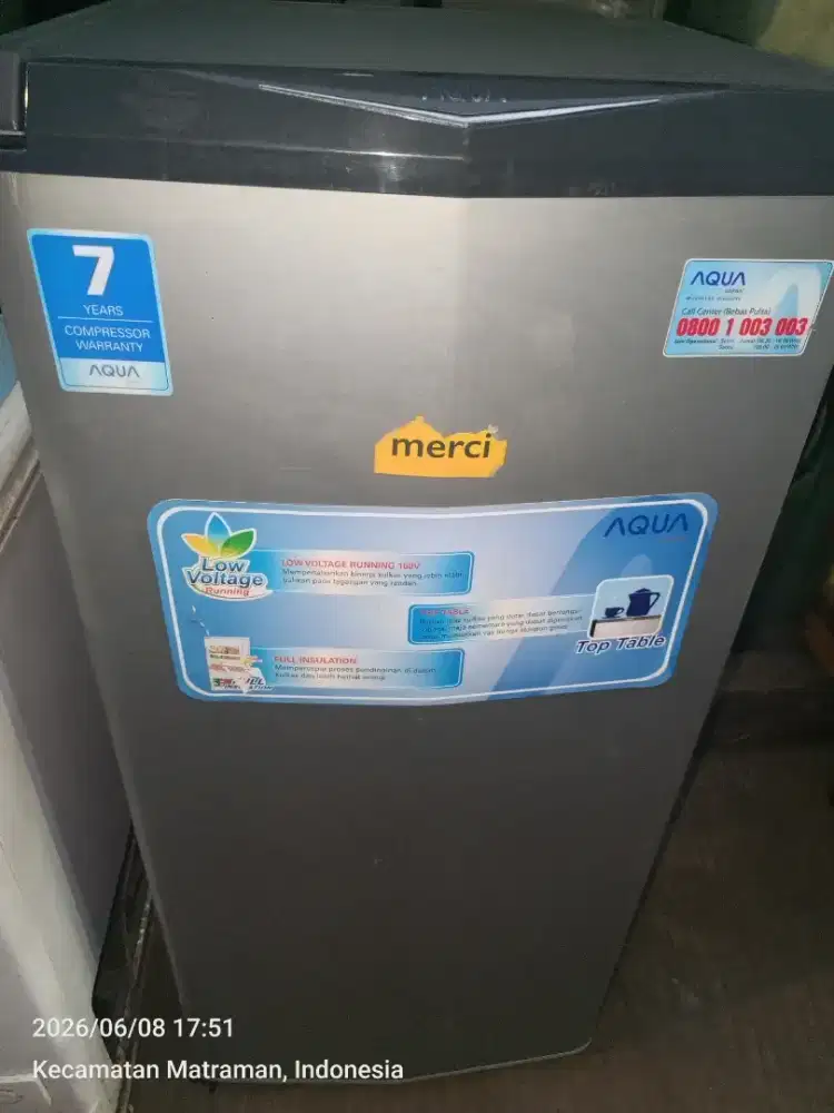 Kulkas Aqua normal blm pernah diservic  ORI siap pakai