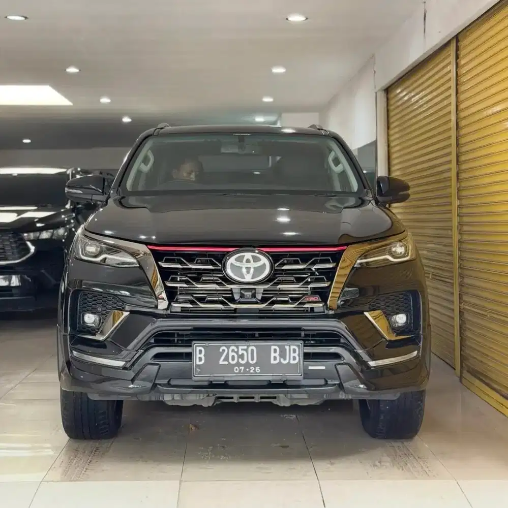 Toyota New Fortuner 2.4 VRZ TRD