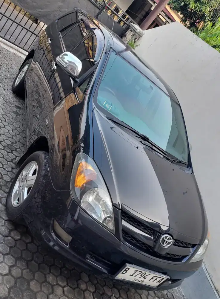 Innova 2008 G AT