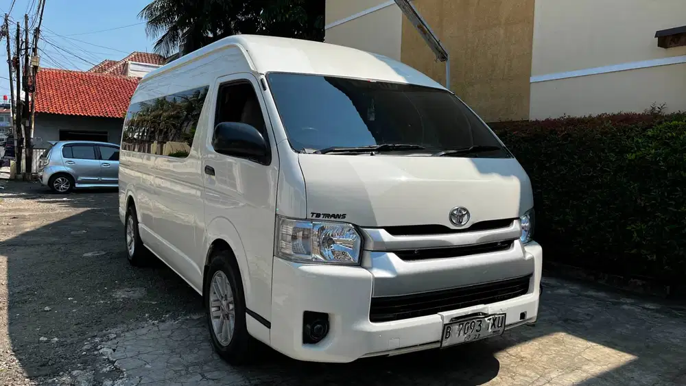 [Termurah] Hiace Commuter Solar MT
