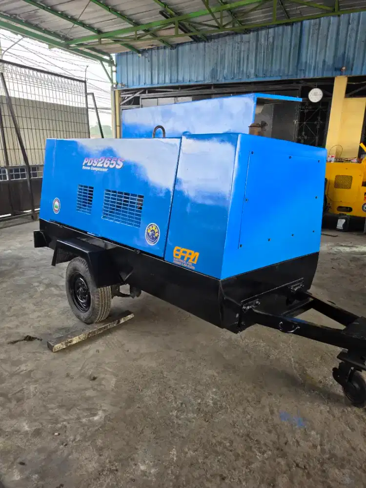 Dijual compressor airman 265 cfm siap kerja engine isuzu 4bd1