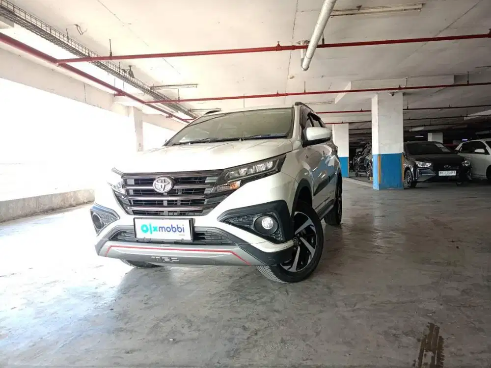Toyota Rush 1.5 TRD Sportivo 7 Bensin-AT (YAA)