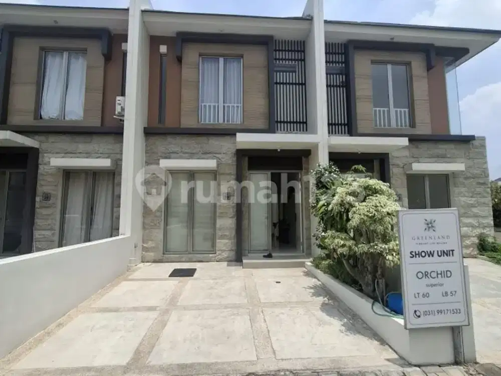 Rumah Mewah Ready Unit Di Barat Surabaya