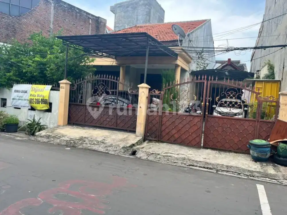 Rumah SHM Luas Tengah Kota Dekat Tunjungan Plaza Jual Murah