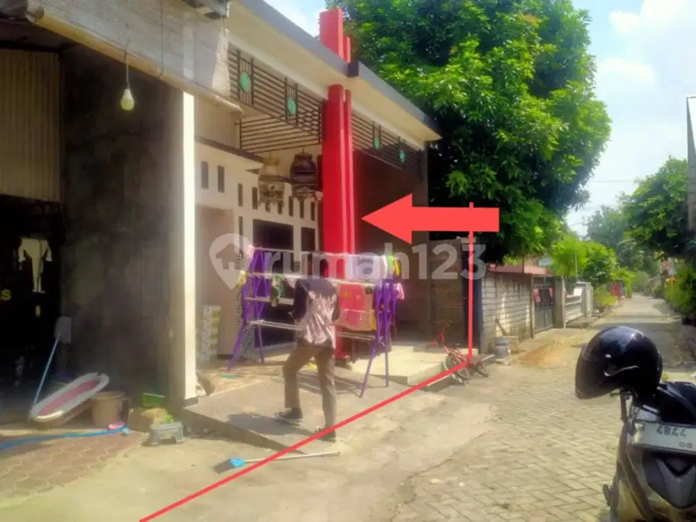 Dijual Via Lelang Rumah Sidayutidak Jauh Dari Jalan Raya