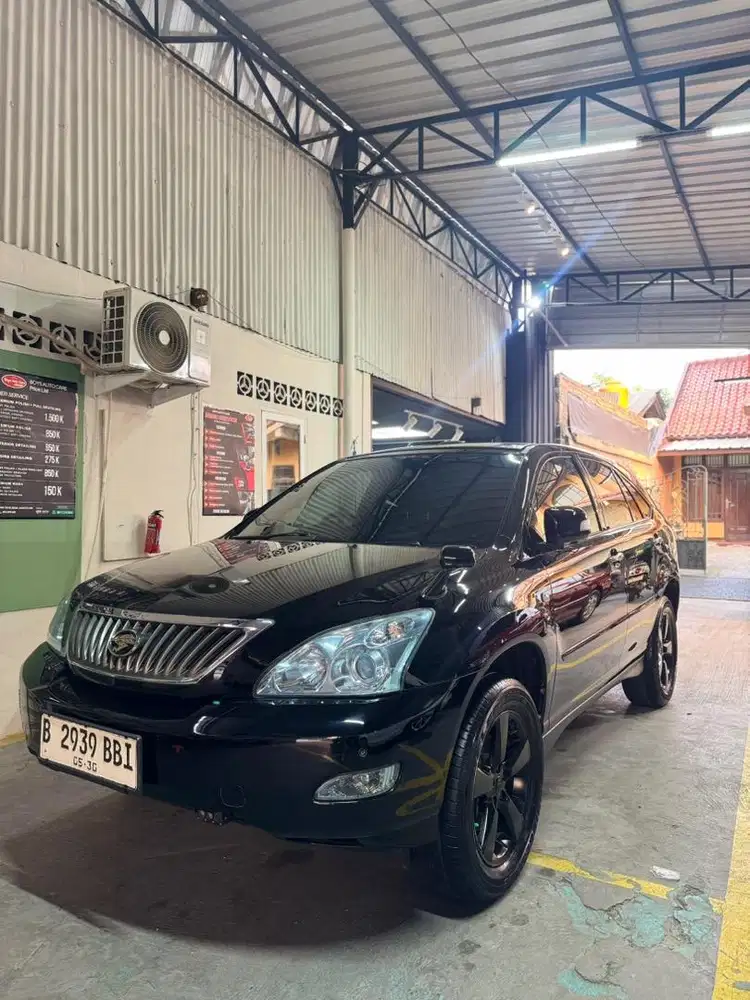 Toyota harrier 2010