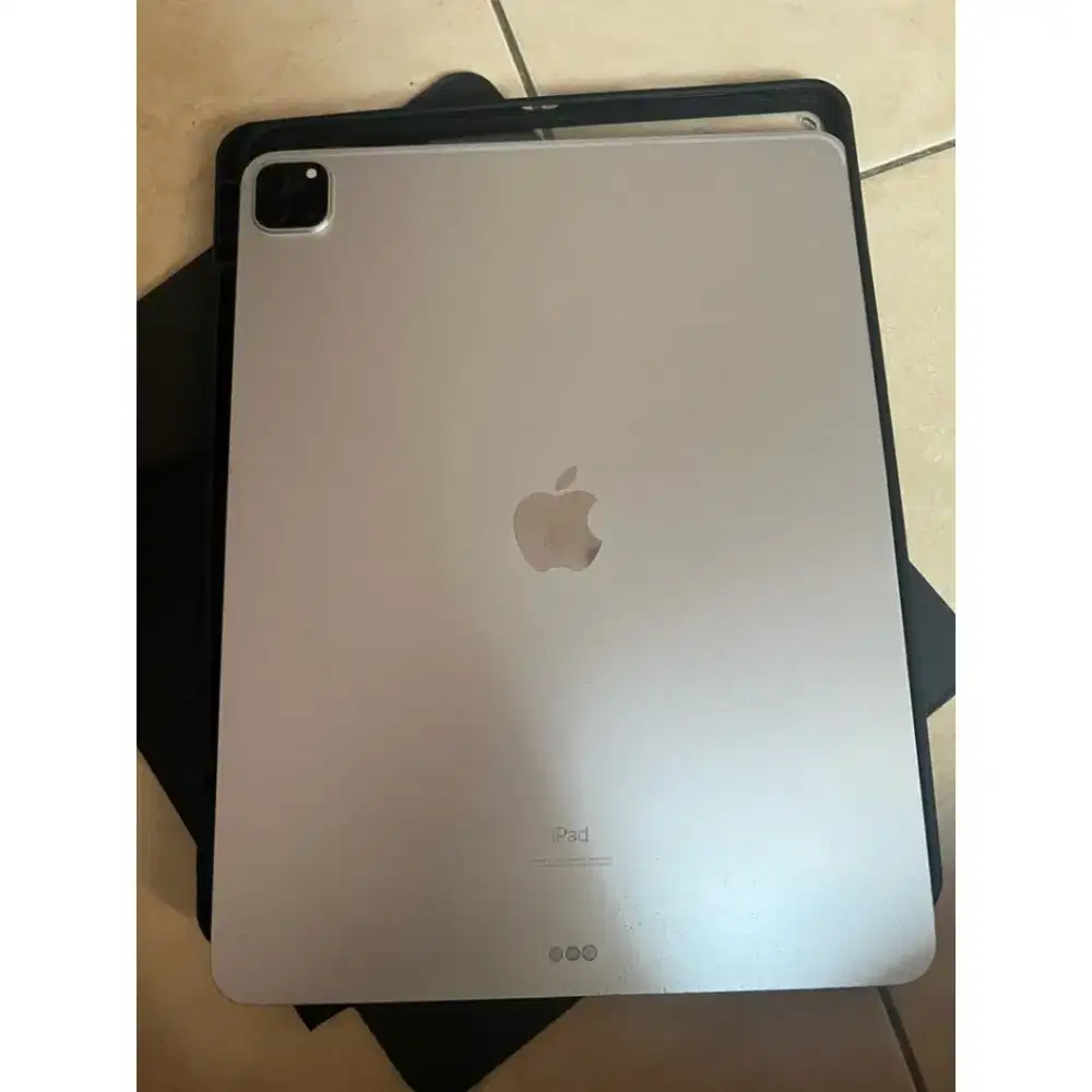 iPad Pro 4 (11inci) generasi ke 4