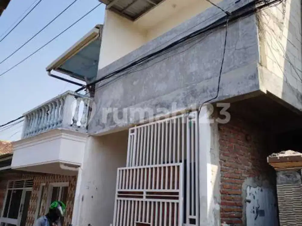 Rumah 2 Lantai Shm Jalan Mastrip Surabaya