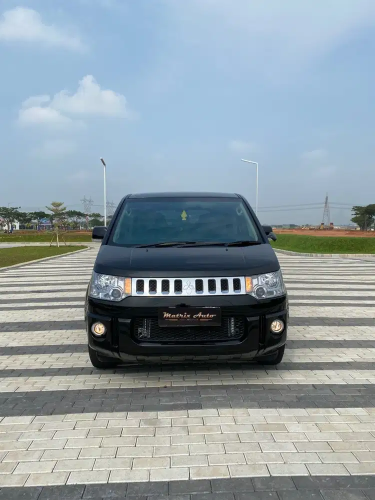 Mitsubishi Delica 2014 ISTIMEWA