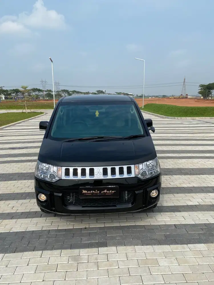 Mitsubishi Delica 2014 Bensin