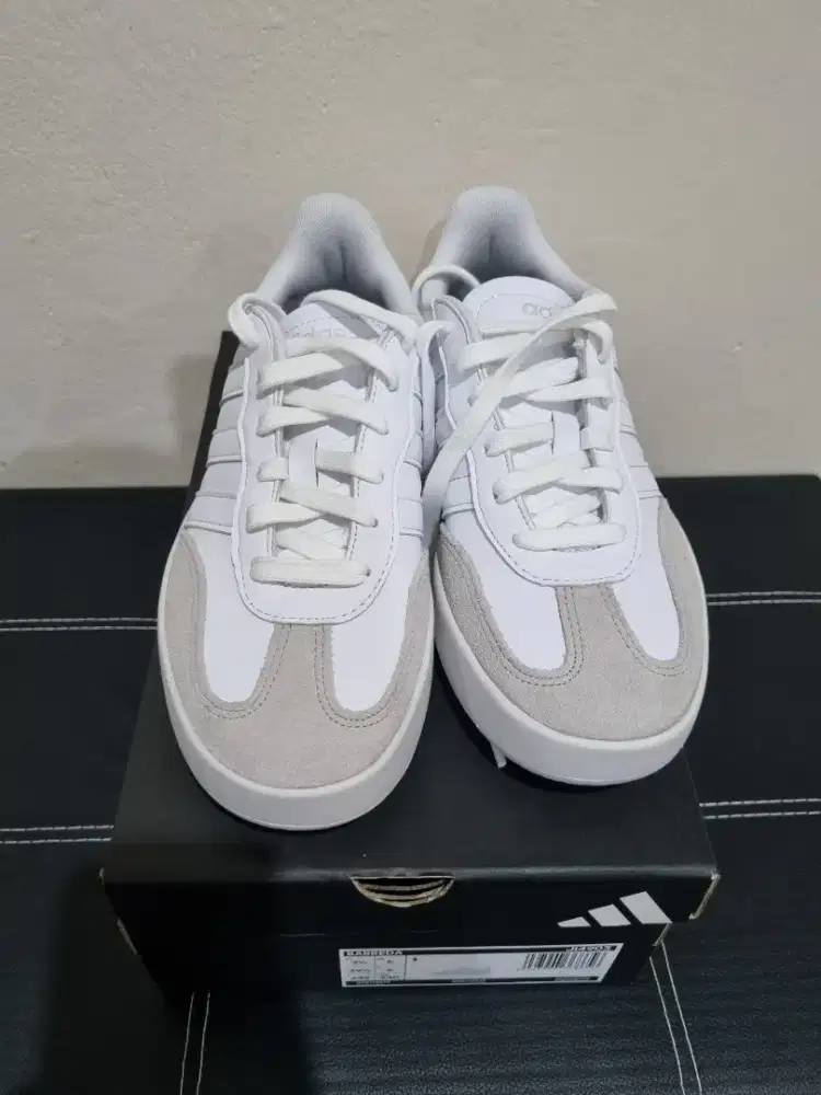 SEPATU ADIDAS BARREDA WOMEN