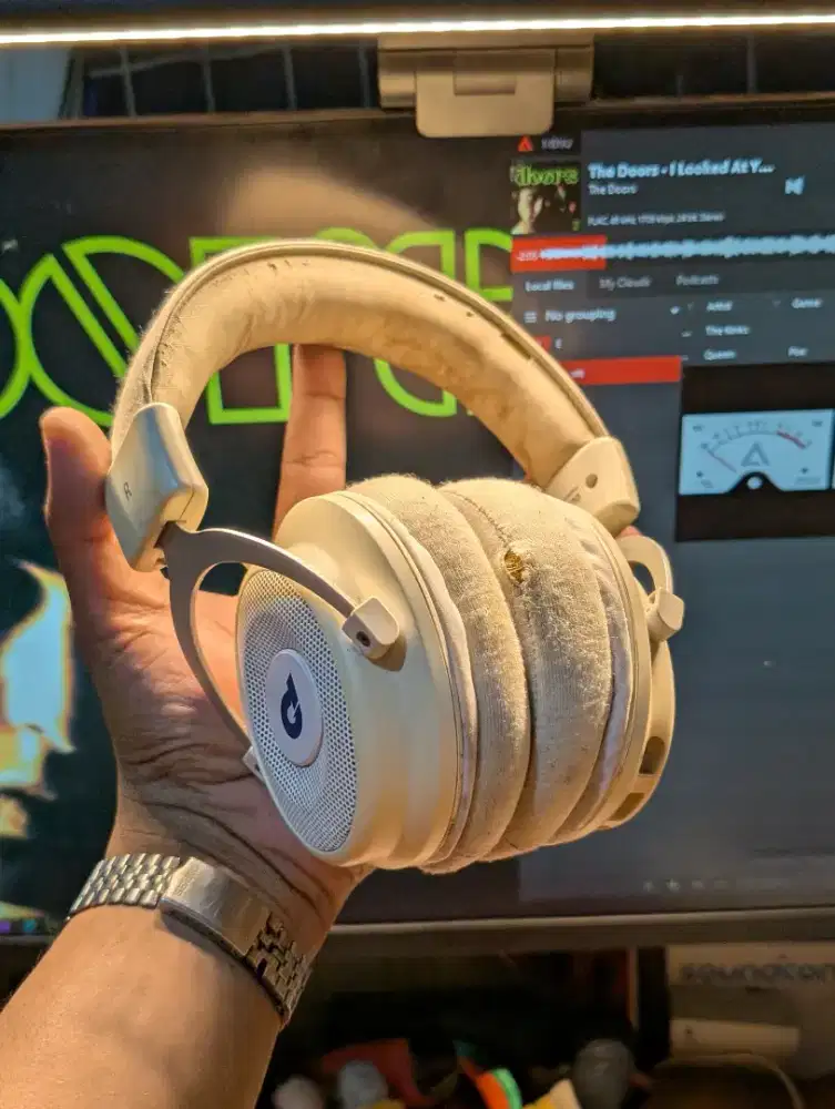 Headphone Headphones Headset From DBE ACOUSTIC ( GM 500 ) White Color