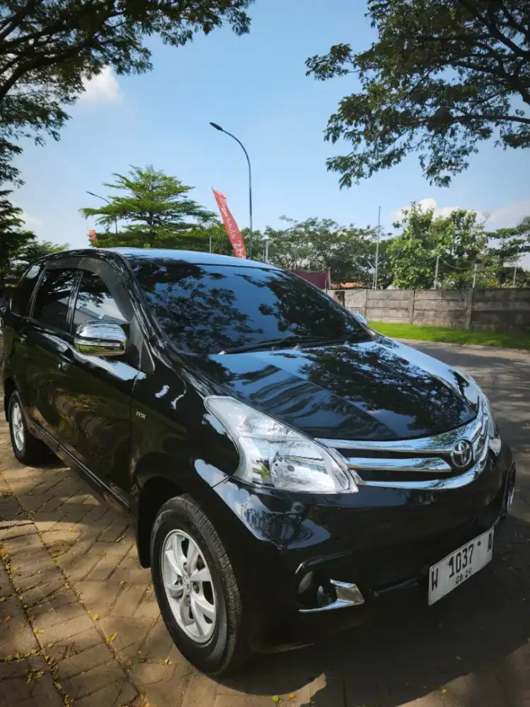 Avanza G 2014 hitam metic siap pakai istimewa