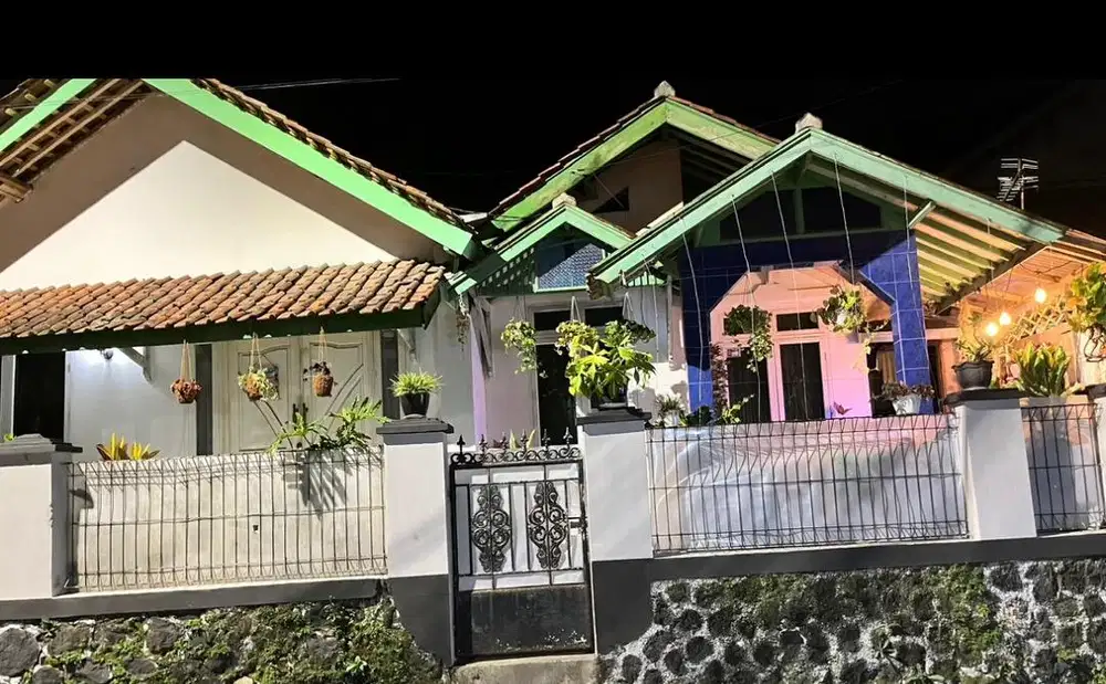 Dijual Rumah SHM Pinggir Jalan di Cimanggung Sumedang
