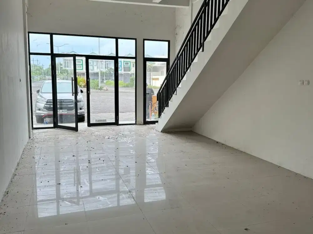 Disewakan Ruko Eastern Park Dekat ITS Cocok untuk Usaha