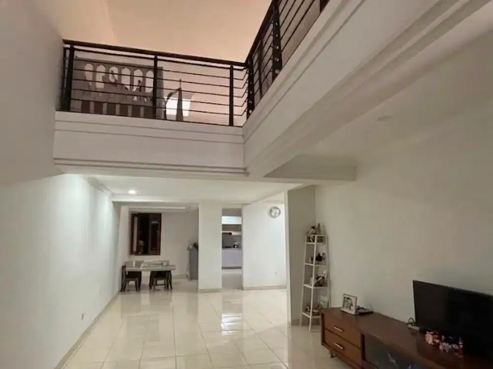Murah!!! Disewakan Rumah Di Cipinang Elok