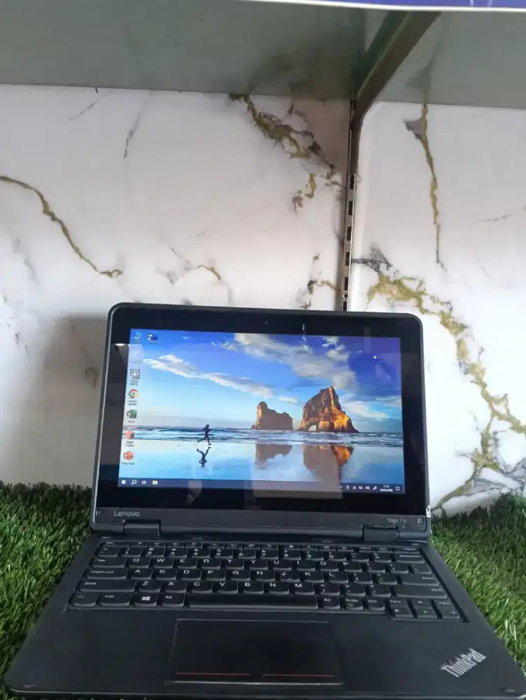 YANG MAU CARI LAPTOP DENGAN SPEFIKASI MEWAH BISA THOUSCREN BISA FLIP