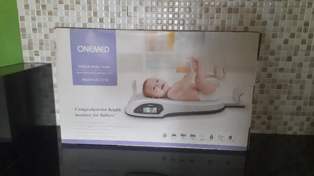 Timbangan bayi digital