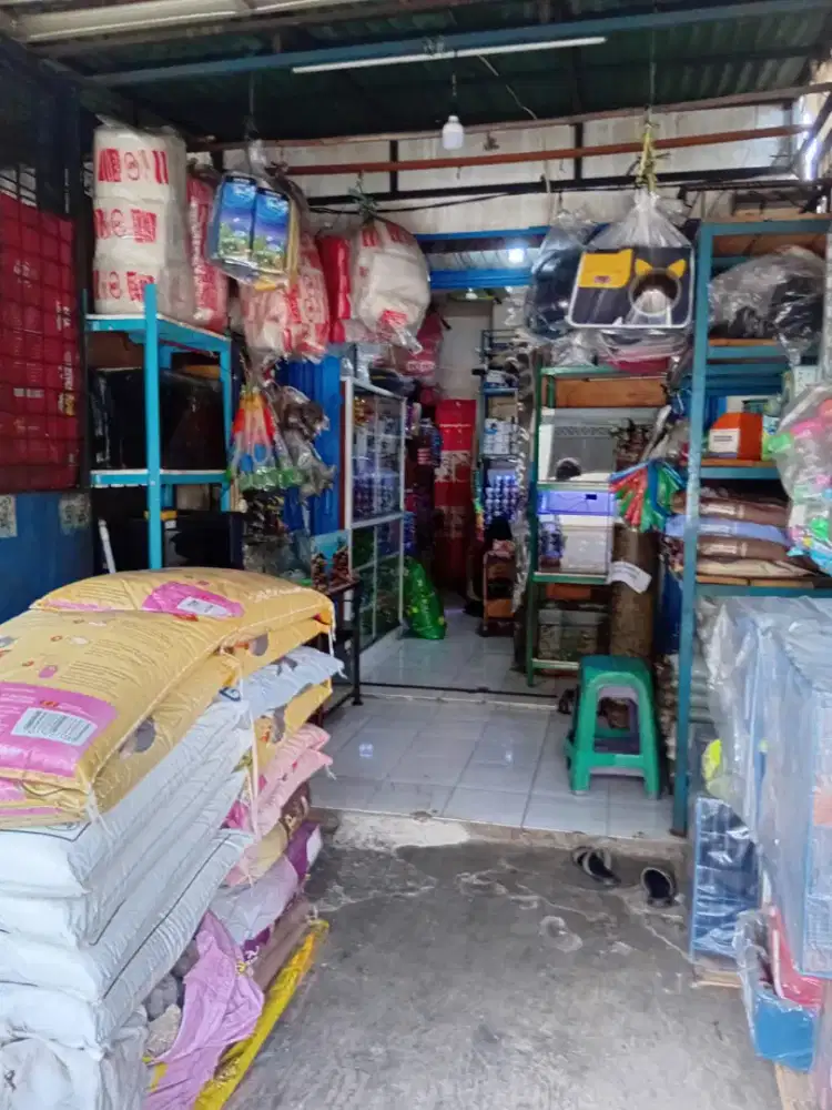 Over Kontrak Kios Strategis Pendowo Limo Depok + Isi Toko