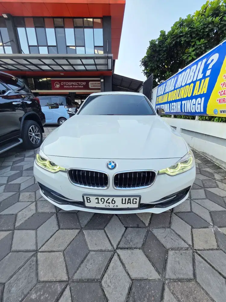 BMW 320I F30 2.0L A/T 2018