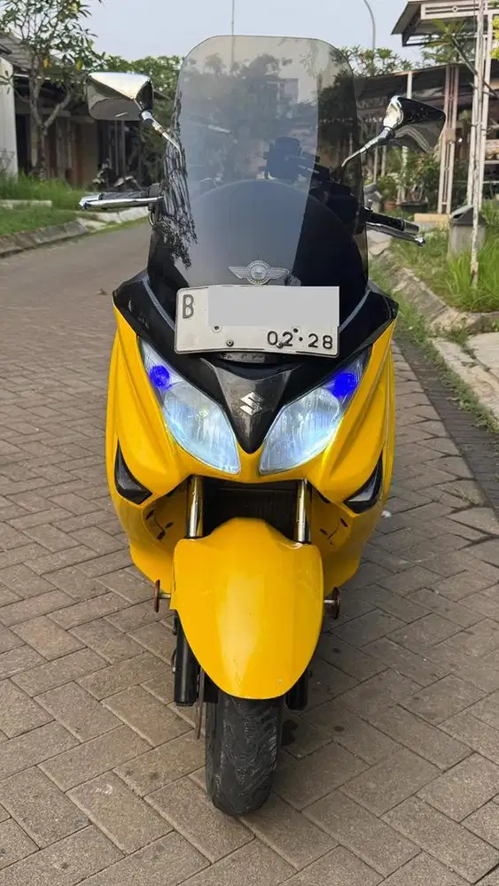 SUZUKI BURGMAN 200 2014