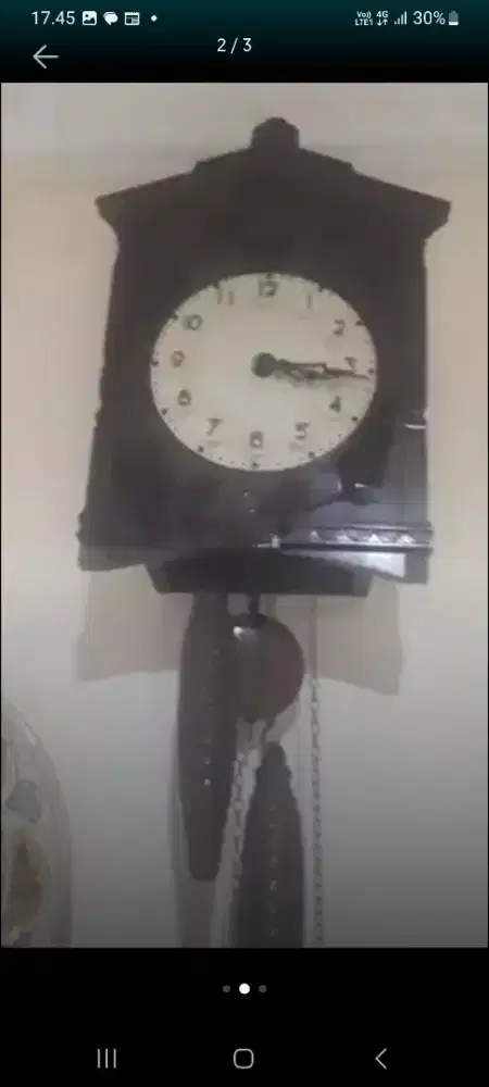 Jam dinding antik tahun 1960 an