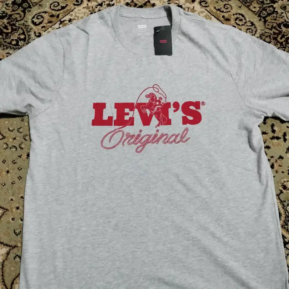Kaos LEVIS ORIGINAL 100% size M