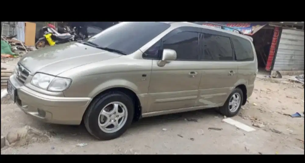Hyundai Trajet GL8 Manual 2005
