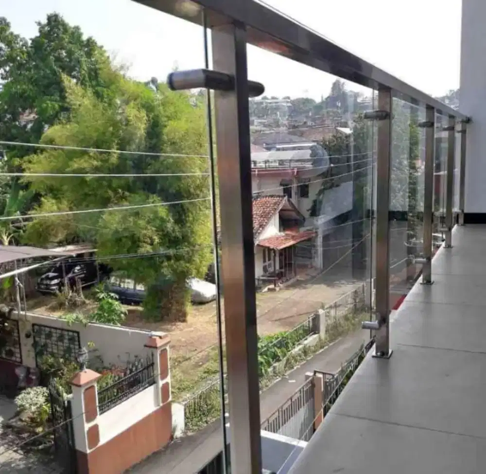 Reling balkon tangga stenlies kaca stell
