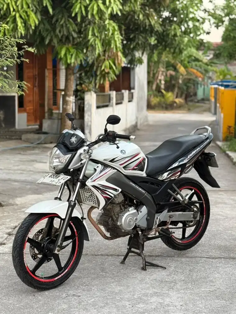 Vixion 2012 plat ab sleman
