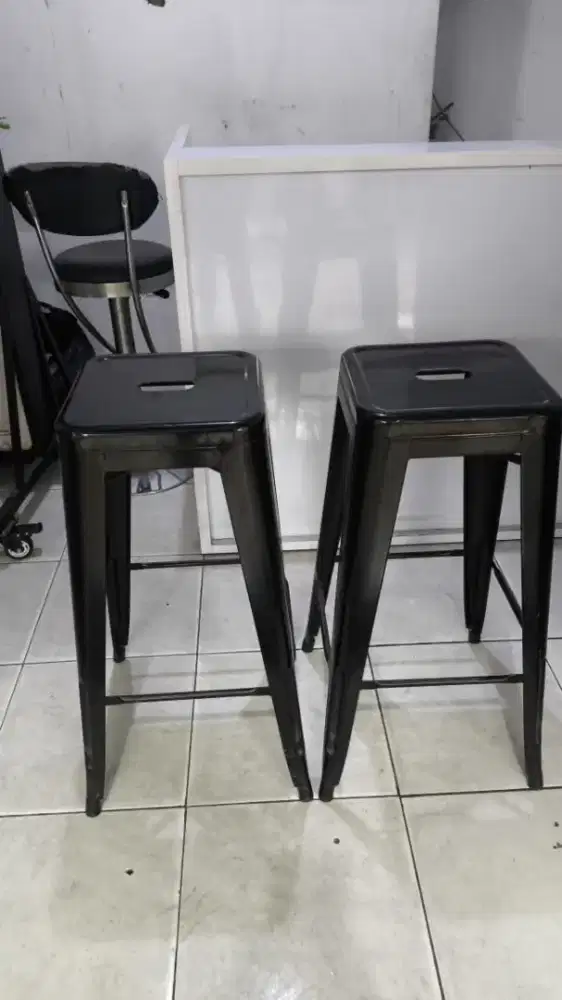 Kursi cafe besi tinggi